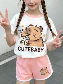 2件組女孩活力穿搭，可愛波霸奶茶印花上衣與粉色短褲套裝，柔軟舒適可愛夏季女童服飾 - 粉色 - 查看 1