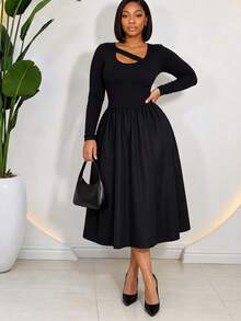 NOU Women'sMid-Length Dress, Cross-Neck, Slim-Fit, Long Sleeve, Patchwork, Lightweight Breathable Fabric, Oversized A-Line Silhouette, Comfortable Fit - Black - View 5
