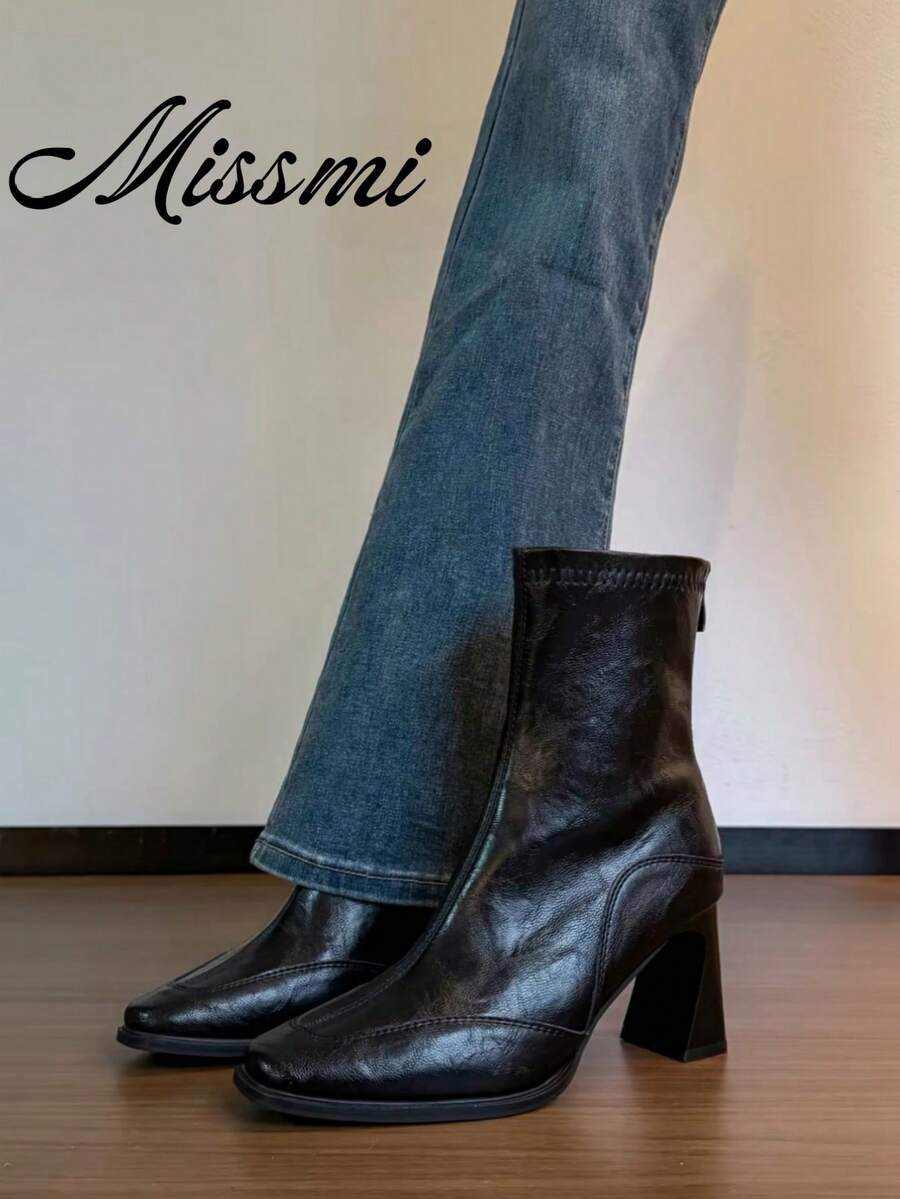 Sepatu Bot Ankle Wanita Ujung Lancip Hak Tinggi dengan Hak Tebal dan Resleting Belakang, Sepatu Bot Premium Hitam Musim Gugur/Dingin Terbaru - Hitam - View 1