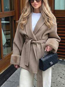Mantel Wanita Model Oversized dengan Kerah Berlipat, Manset Bulu Imitasi, dan Desain Hem Mengembang, Cocok untuk Musim Gugur/Dingin - Unta - View 4