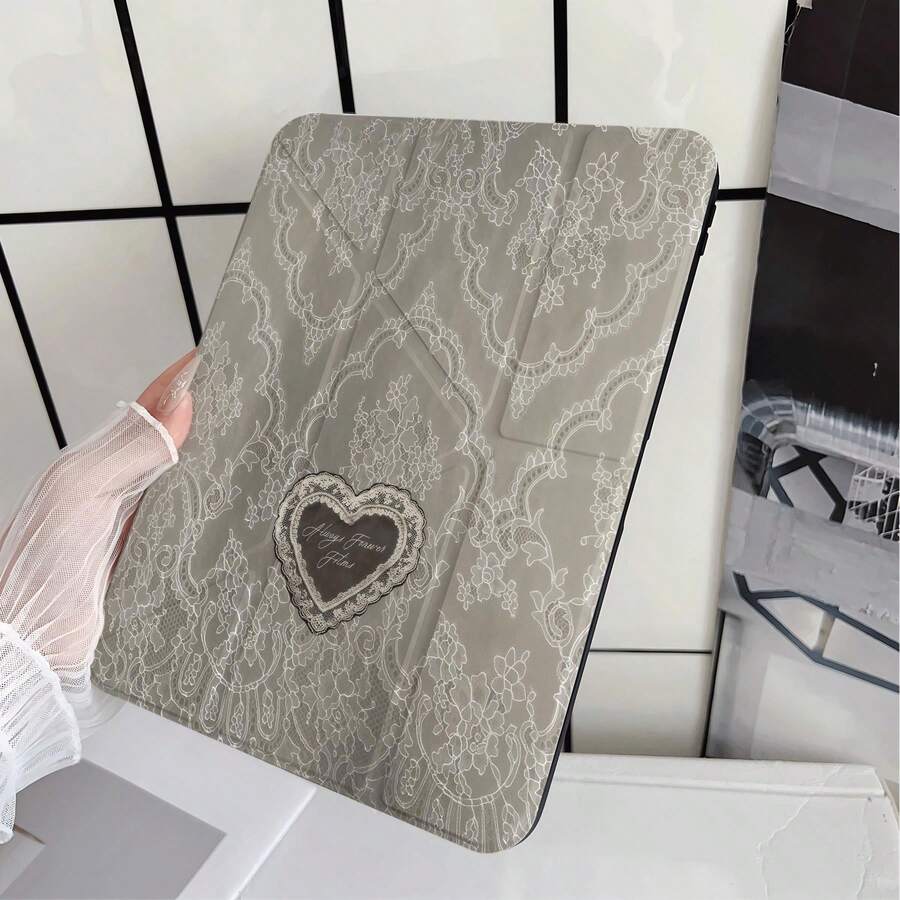 灰色波點蕾絲愛心復古藝術印花平板保護殼，附筆槽，相容 iPad Pro/Air/11"(A16)/9.7/Air 2/(7th Gen)/(8th Gen)/Air 4/5/Pro 11/10th Generation/Air 13/Air 11/11(A16 2025)/相容 Galaxy S9/S7/S10+/相容 Galaxy Tab S6 Lite 10.4 Inch/相容 Matepad