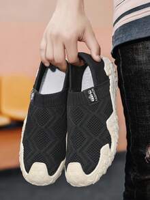 Men's Slip-On Breathable Knit Athletic Shoes, Sock Shoes, Elastic Sock Upper Non-Slip Outdoor Casual Walking Shoes, Suitable For Driving, Hiking, Universal Lightweight Non-Slip Water Shoes, Fitness Soft Sole Shoes, Pilates Yoga Fitness Shoes, Breathable Mesh Upper, Non-Slip Wear-Resistant Sole, Casual Hiking And Daily Walking, Great Gift, Suitable For Water Activities, Outdoor Hiking, Swimming, Fishing, Boating, Indoor Fitness - Black - View 3