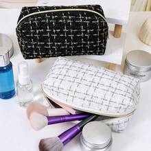 1pc Large Capacity Waterproof Makeup Bag, Suitable For Travel, Storing Cosmetics And Brushes, Toiletries Bag/Makeup Bag, Back To School Essential For Students, Suitable For Women And Girls, With Zipper Closure - R - View 9