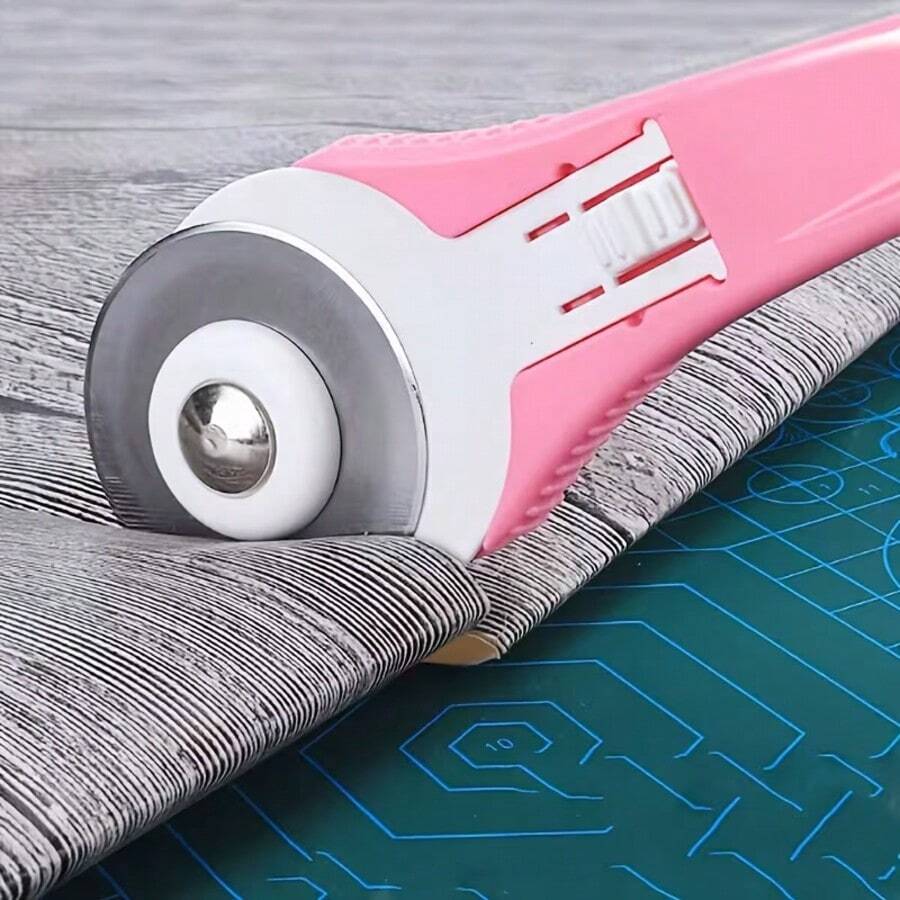 Sharp Rotary Fabric Cutter - Rotating Craft Knife With Retractable 28mm Blade, Ergonomic Handle And Hanging Hole, Suitable For Paper, Plastic, Fabric, Synthetic Leather