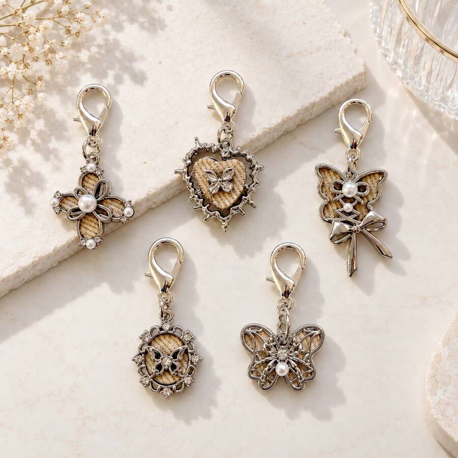 1pc/5pcs Liontin Seri Hati Kupu-kupu Desain Denim Bertatahkan Paduan Logam untuk Wanita, Liontin Manis Kreatif, Gantungan Tas yang Dipersonalisasi, Aksesori Dompet dan Earphone yang Manis - MultiWarna - View 1