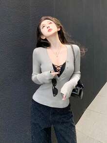Minimalist Sexy Hot Girl V-Neck Knit Tank Top Women Autumn/Winter Design Slim Fit Inner Layer Base Layer Knit Long Sleeve Top 2 Pieces Set - Grey - View 3