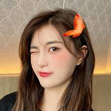 1pc Funny Creative Chicken Wing Hair Clip, Secure Metal Alligator Hair Clip With Quirky Design, Bangs Clip For Travel, Party, Prank, Gift, Niche Personalized Women's Hair Accessory - Multicolor - View 4