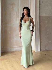 Women's Summer Elegant Dress, Sexy Waist-Cinching Luxury Party Gown, Suitable For Vacation, Beach, Wedding And Evening Events - Green - View 1