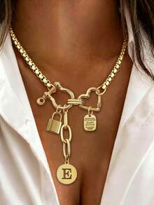 1pc Gold Horseshoe Double Buckle Luxury A-Z Letter Necklace, Unique Lock Buckle Letter Tag Rhinestone Pendant Chain, Women's Daily Commute Decoration - Yellow Gold - View 16