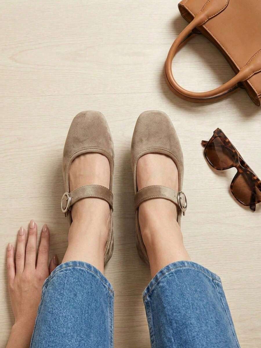 Women Flats - Beige - View 1