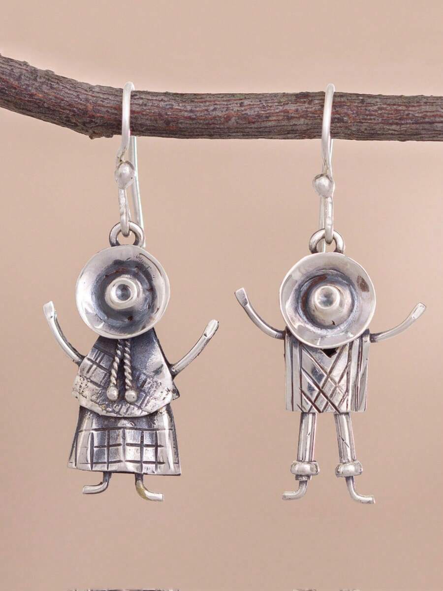 YOYO Creative Human Figure Pendant Earrings - Ideal Fashion Accessory For Friends' Daily Wear