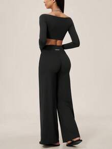 TimeOff Women's One Set Autumn/Winter Solid Color High Neck Long Sleeve Top With Side Pockets And Pleated Wide-Leg Pants - Black - View 3