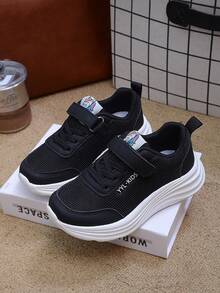 1 Pasang Sepatu Olahraga Ringan dan Modis Gaya Kampus, Nyaman, Anti Selip, Tahan Aus dengan Kualitas Pengerjaan yang Tahan Lama, Penopang Kaki yang Stabil, Sol Luar EVA, Cocok untuk Lari dan Pemakaian Sehari-hari - Hitam - View 5