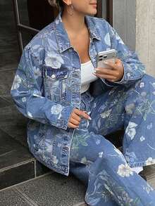 Women's Vintage Printed Denim Jacket, With Lapel Collar And Button Details, Long Sleeve Regular Fit Non-Stretch Jacket - Medium Wash - View 3