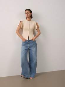 Cardigan Rajut Pas Badan Wanita dengan Lengan Kelopak Bunga dan Leher Bulat - Krem - View 5