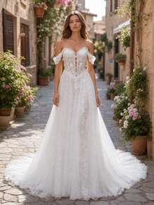 Elegant Ivory Bridal Gown, Deep V-Neck Design, Decorated With Exquisite Applique, Long Tulle White Wedding Dress - Beige - View 1