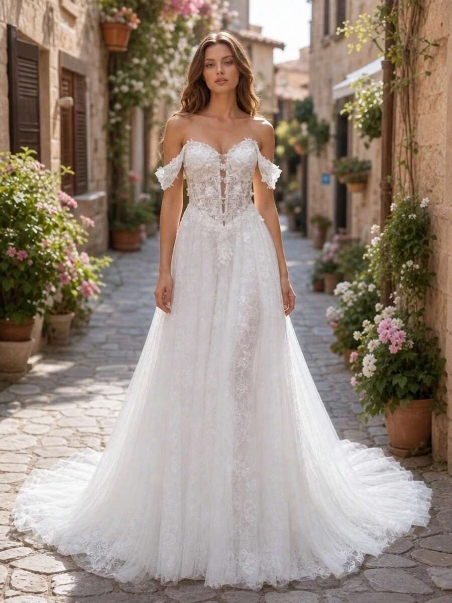 Elegant Ivory Bridal Gown, Deep V-Neck Design, Decorated With Exquisite Applique, Long Tulle White Wedding Dress - Beige - View 1