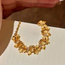Women's Sweet Fashion Matte Butterfly Bracelet Luxury Butterfly 18K Gold Plated Zirconia Inlaid Bracelet - Gold - View 5