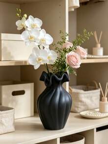 1pc Black Ruffled Vase, Matte Twisted Flower Vase With Wavy Rim, Modern Minimalist Decor For Living Room Vanity, Elegant Housewarming Gift,Modern Minimalist Decor, Vanity Table Accent, Elegant Housewarming Gift. - 1 Pc - View 5