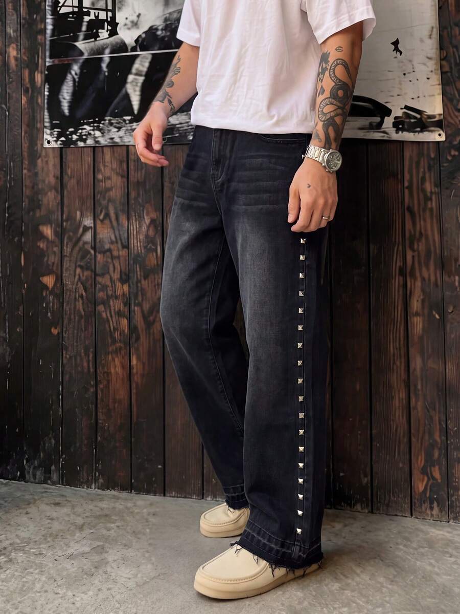 Quần jeans nam ống suông màu đen wash với đinh tán vuông trang trí hai bên, gấu sờn, dáng rộng suông phong cách Y2K punk hip hop casual streetwear - màu đen - Xem 1