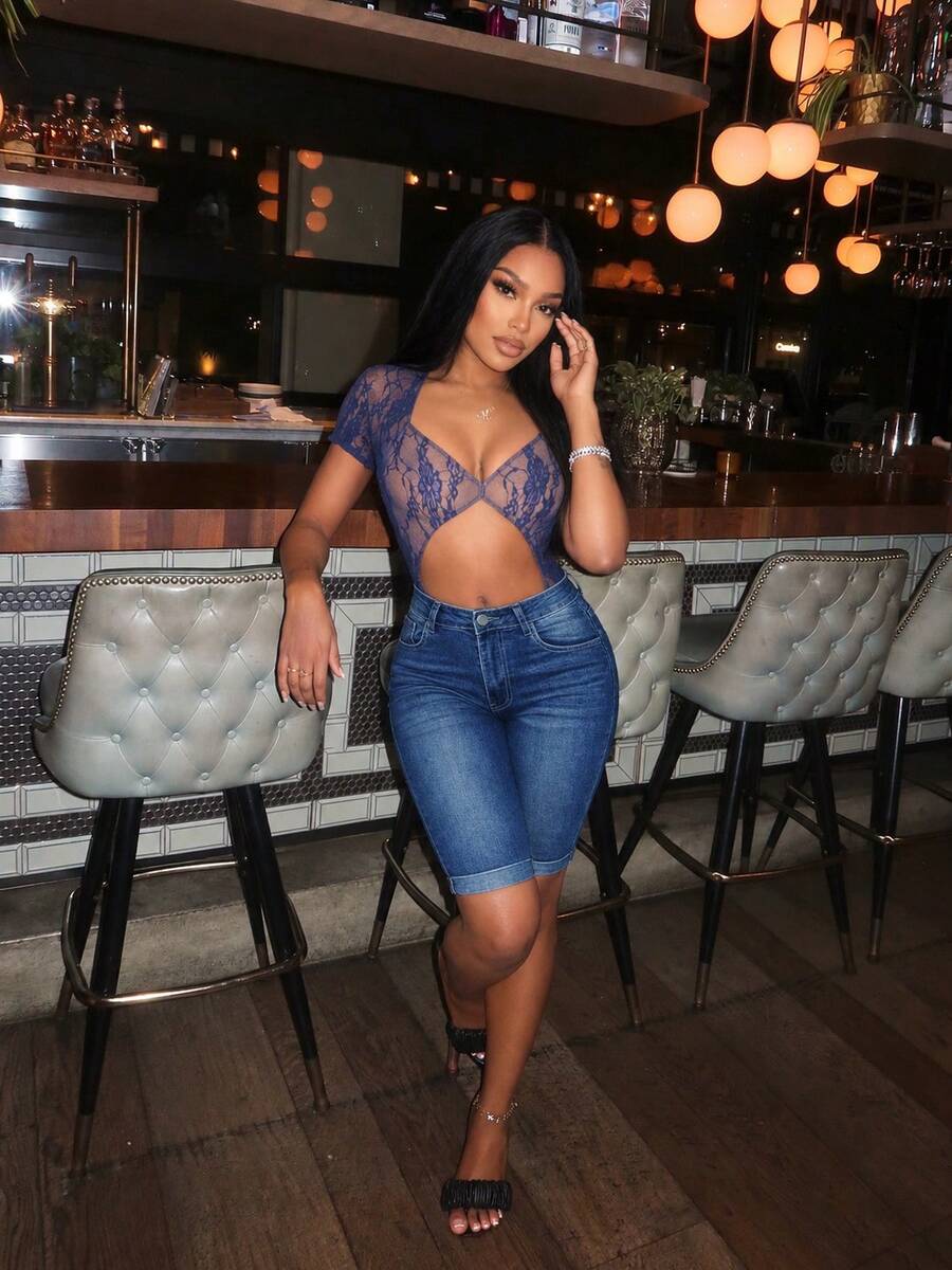 Women's Casual Distressed Elastic Denim Shorts, Suitable For Commuting And Daily Wear, Spring/Summer - Blue - View 1