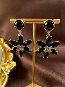 1 Pair Fashionable Vintage Luxury Personalized Flower Rhinestone Studded High-End Elegant Earrings Suitable For Banquet, Vacation, Party Wear - Black - View 3