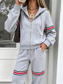 Set Olahraga Kasual Wanita, Bordir Anak Anjing, Garis-garis Kontras Warna, Webbing Abu-abu Muda, Hoodie Resleting dan Celana Jogger 2 Potong, Serbaguna untuk Perjalanan Sehari-hari, Aktivitas Luar Ruangan, Musim Semi dan Musim Gugur - Grey - View 3