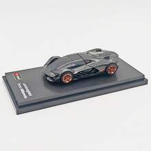 Burago 1:64 比例  Terzo Millennio 灰色合金模型車，附展示盒與底座，創意收藏品/展示件/禮品，適合 14 歲以上 - 第三千年灰 - 查看 10
