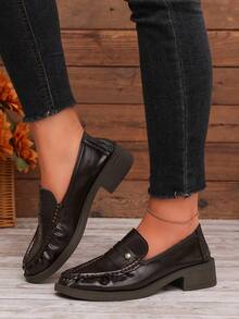 Women's Dark Brown Pleated Thick Sole Loafers, Slip-On Chunky Heel Vintage British Style Commuter Leather Shoes - Dark Brown - View 2