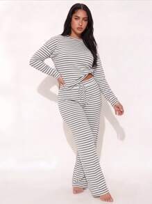 مجموعة بيجامة نسائية بلون أحادي وخطوط بسيطة، مع جيوب، بنطلون بسحاب، وأعلى بياقة دائرية بلون متباين - رمادي - مشاهدة 6