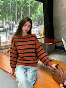 Sweater Lengan Panjang Kasual Wanita Motif Garis-Garis dan Patchwork - Coklat - View 6