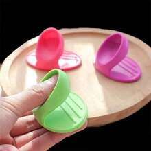 2pcs Silicone Anti-Scald Finger Grips, Heat-Resistant Mini Pot Holders, Non-Slip Oven Mitts, Kitchen Baking Cooking Microwave Tools - Multicolor - View 3