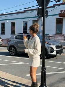 Minimalist Sexy Sexy Women's Soft Fluffy Cable Knit 2 Pieces Set, Autumn/Winter V-Neck Cropped Cardigan + Bodycon Mini Skirt Sweater Set - White - View 2