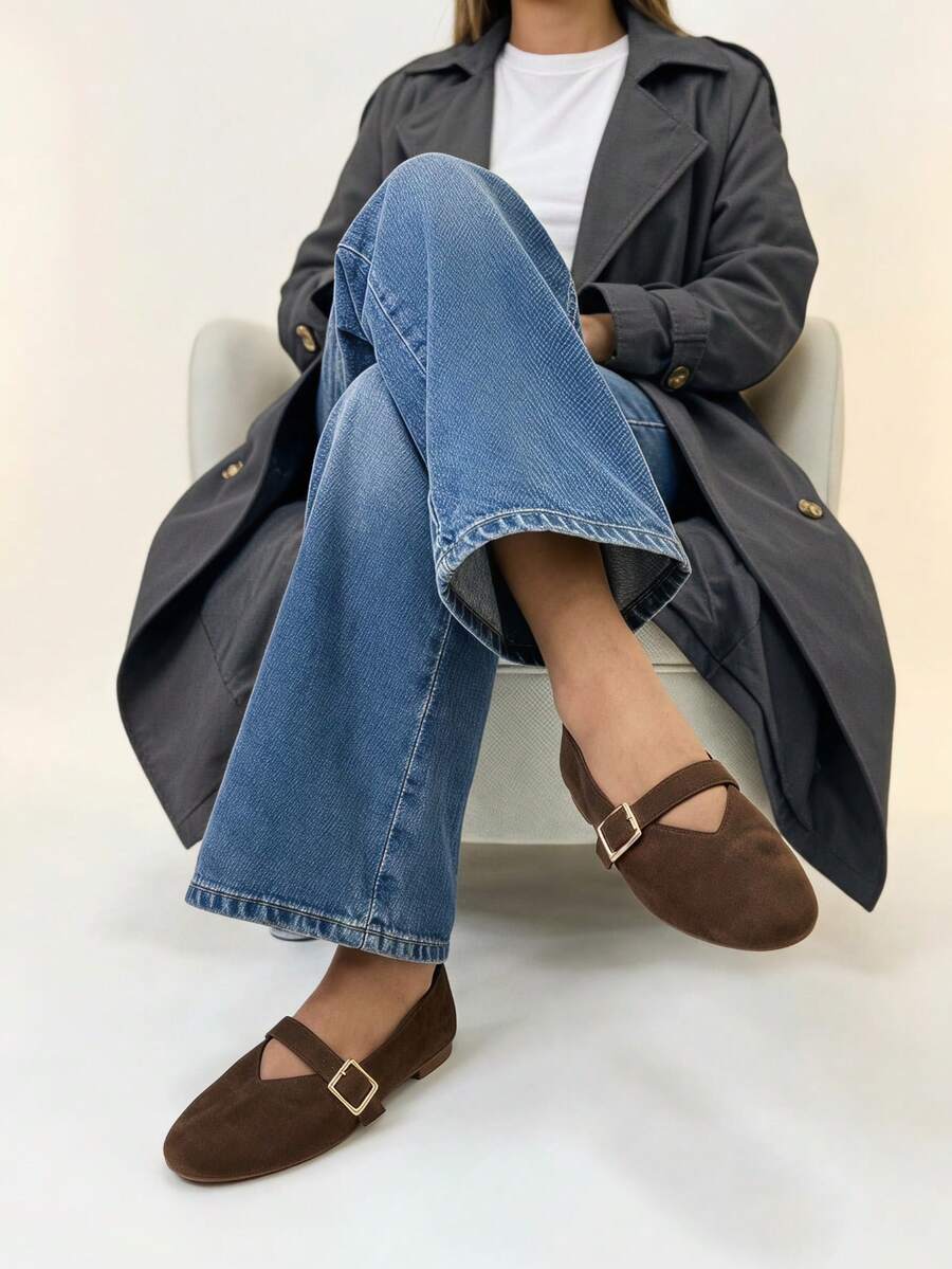 Women Flats - Brown - View 1