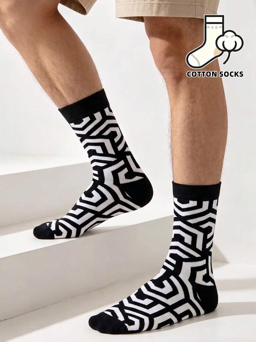 1 Pasang Kaos Kaki Setengah Betis Motif Geometris Hitam & Putih, Kaos Kaki Panjang Katun Lembut dan Nyaman untuk di Rumah & Olahraga, Unisex - MultiWarna - View 1