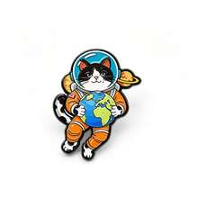 1pc Space Cat Brooch Astronaut Cat Enamel Metal Badge Pin Cute Adorable Cartoon Creative Accessory Brooch Personalized Versatile Couple Brooch - Multicolor - View 4
