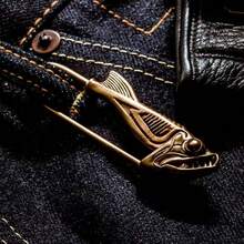 Niche Original "He Zu Gua Chi" Fish Head Brooch Pin Insect Series Pendant Vintage Keychain Bag Accessory - Bronze - View 4