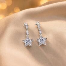 A Pair Of Silver Star Earrings With A Female Niche And Unique Temperament. The Earrings Are Exquisitely Designed And Explosive - Silver - View 2