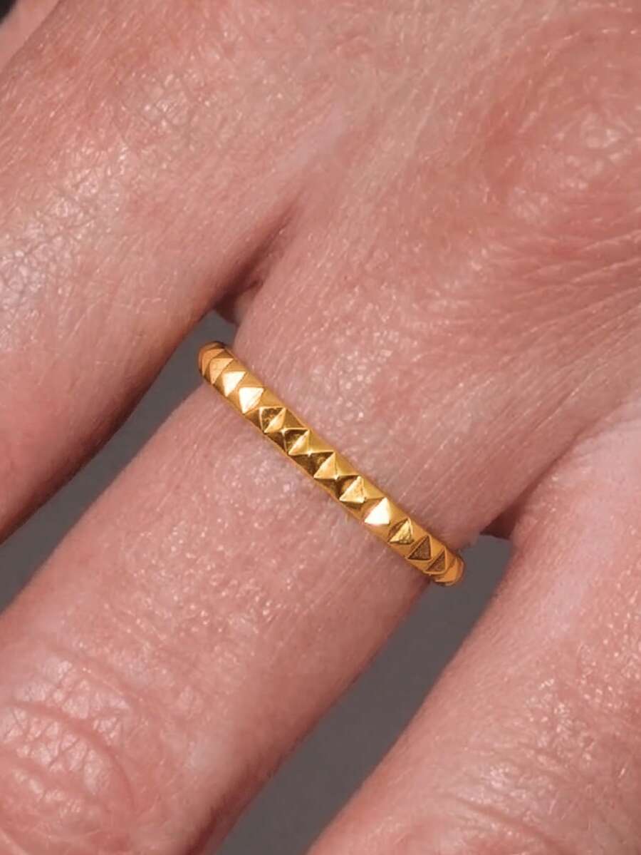 1pc Fashionable Gold Rivet Angled Ring, High Color Fastness & Low Allergenicity Copper Minimalist Ring, Suitable For Women's Daily Matching And Holiday Gifts