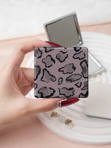 1PC Y2K Series Portable Vanity Mirror, Foldable Lightweight Ultra-Thin Convenient Hand Mirror, Durable PU Leather, Suitable For Multiple Scenarios And All People, Foldable Small Square Mirror, Pocket Mirror, Classic Cow Print Pattern Design, Exquisite And Delicate, Foldable Structure, Durable And Reliable, Drop-Resistant, Easy To Carry, Handheld Makeup Mirror, 180° Flip Cover, Multi-Functional Mini Mirror, Compact Mirror, Mirrors, Daily, Holiday, Birthday, Valentine's Day - Multicolor - View 5