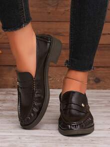 Women's Dark Brown Pleated Thick Sole Loafers, Slip-On Chunky Heel Vintage British Style Commuter Leather Shoes - Dark Brown - View 3
