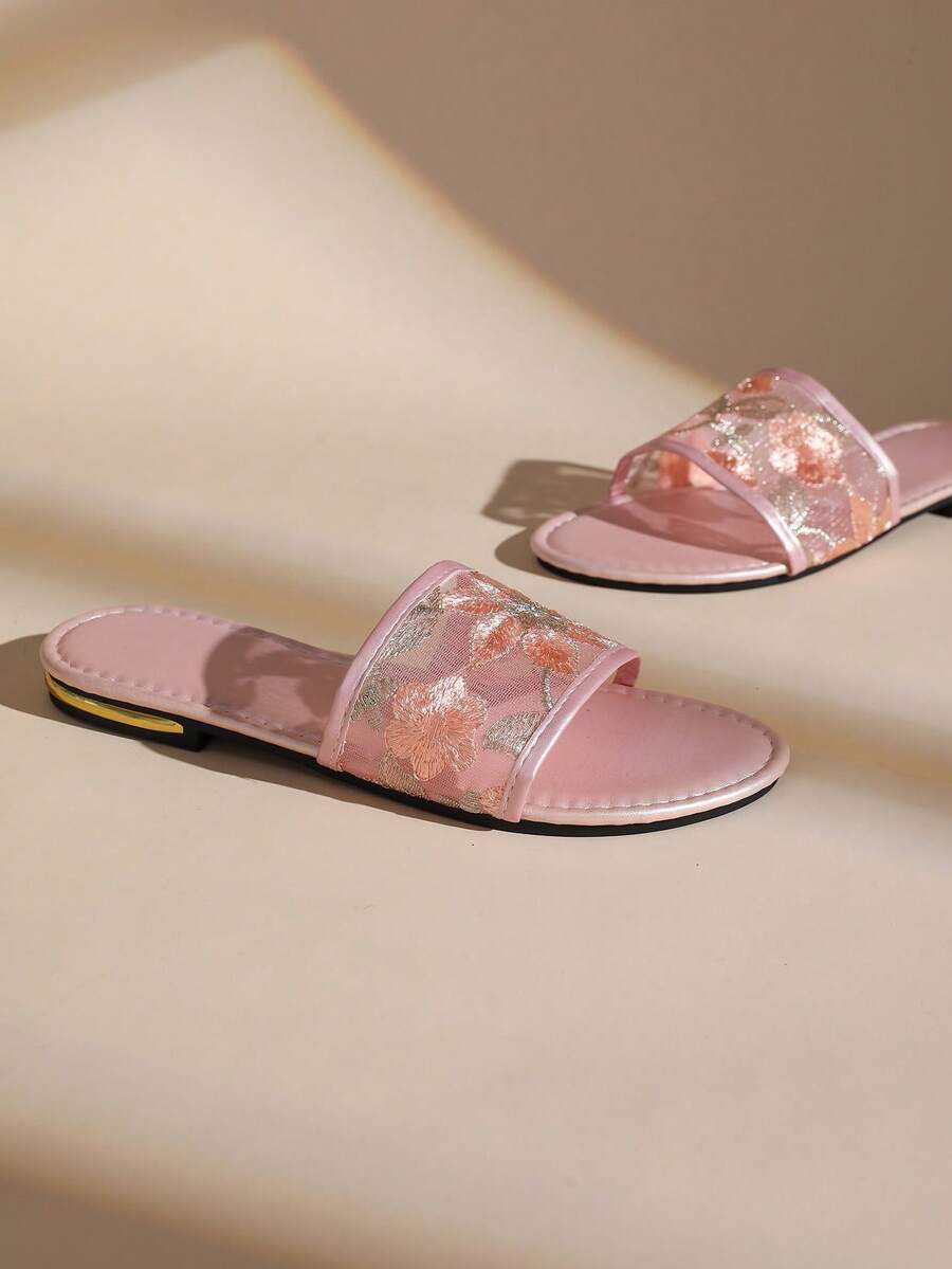 Sandal Selop Datar Wanita Berkilau dengan Bordir Renda Bunga, Sandal Kasual Musim Panas dengan Ujung Terbuka - Watermelon Pink - View 1