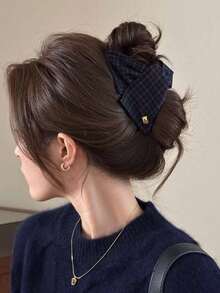 1pc Women's Deep Blue Plaid Triangle Hair Claw Clip Suitable For Thick Hair High-End Hair Claw For Back Of Head - Navy Blue - View 1