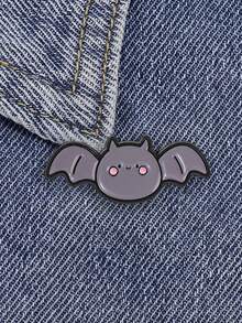 1pc Cute Cartoon Bat Enamel Brooch, Kawaii Blushing Bat Badge, Decorative Lapel Pin, Suitable For Suit Jacket, Backpack, Clothing, Halloween Gift - Multicolor - View 3