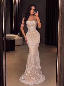 Elegant Cold Shoulder Beaded Sequin Mermaid Fitted Long Dress, Suitable For Photography, Beach Vacation, Resort, Evening Party And Formal Occasions - Champagne - View 3