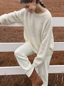 Bohemian Minimalist Mohair Crew Neck Casual Autumn Sweater - White - View 3