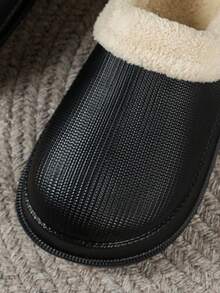 Women's Fashionable Versatile Outdoor Commute Home Closed-Toe Comfortable Warm Slippers, Autumn/Winter - Black - View 7