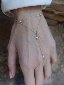 1 buah Rantai Tangan Mutiara Pentagram Wanita, Perhiasan Tangan Rantai Jari yang Dapat Diatur, Cocok Sebagai Hadiah untuk Wanita dan Pemakaian Sehari-hari - Bintang berujung lima - View 6