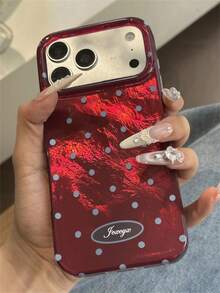 Casing Ponsel Bergaya Bling Merah Ceri dengan Tekstur Glasial dan Pola Polkadot Biru Mengkilap, Kompatibel dengan iPhone 18 Pro Max 18Pro 17 Pro Max 17 Pro 16 Pro Max 15 Pro Max 14 Pro Max 13 Pro Max 17 16 15 14 Plus 13Pro 11 12 Pro Max. Casing Pelindung Anti Jatuh Warna Kontras Lucu, Hadiah, Pelindung Lembut. - Merah ceri - View 3