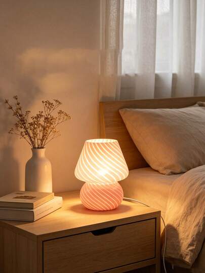 Cute Mushroom Shaped Table Lamp (1pc), Striped & Polka Dot Pattern, USB Powered, 3-Color Light, Glass Body, Suitable For Bedroom, Living Room, Office And Study, LED Decorative Lamp & Night Light